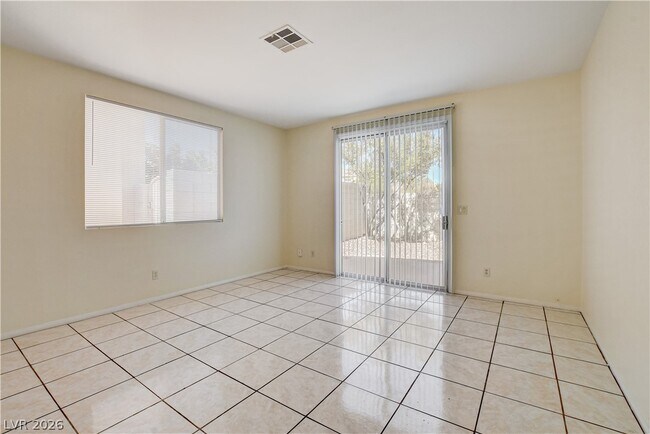 Building Photo - 9890 Ridgehaven Ave