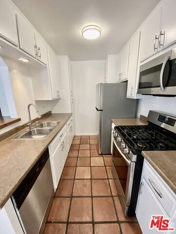 Building Photo - 3219 Colorado Ave