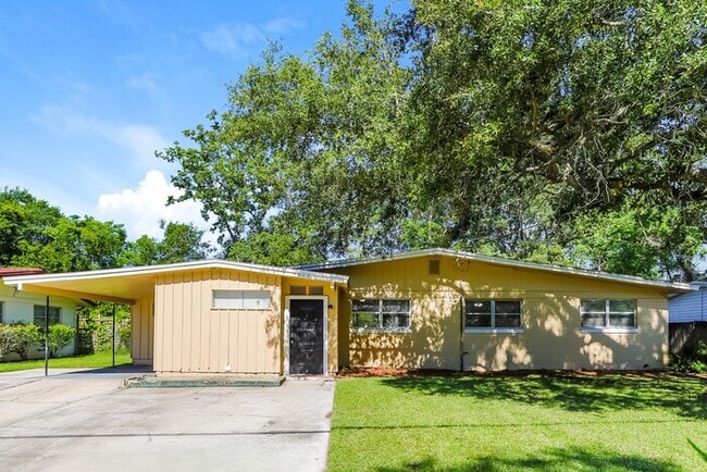 Building Photo - 4022 Rodby Dr