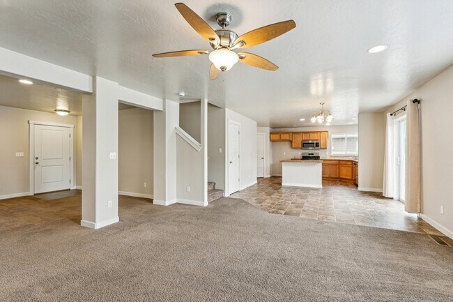 Building Photo - 2914 W Sunny Cove St