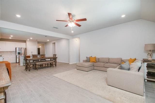 Building Photo - 2911 Teak Dr