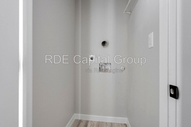 Building Photo - 948 S Corinth St Rd