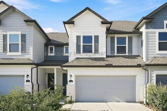 Building Photo - 7333 Hinsdale Dr