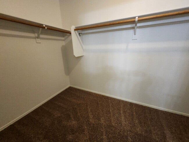 Building Photo - Beautiful Mountain Views! 3bedrom 2 bath