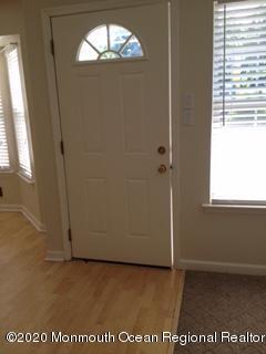 Building Photo - 70 Broadway