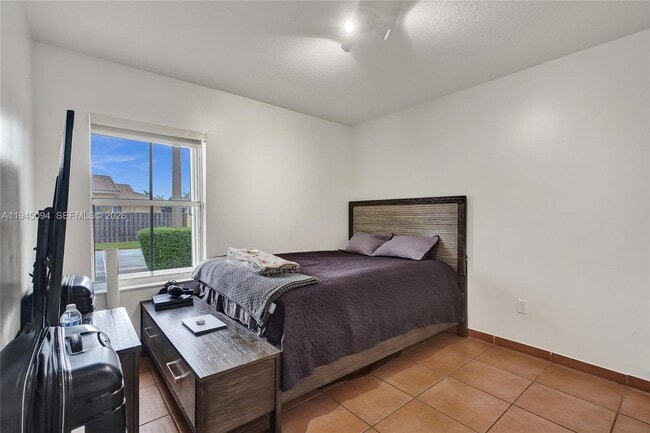 Building Photo - 898 NW 131st Ave