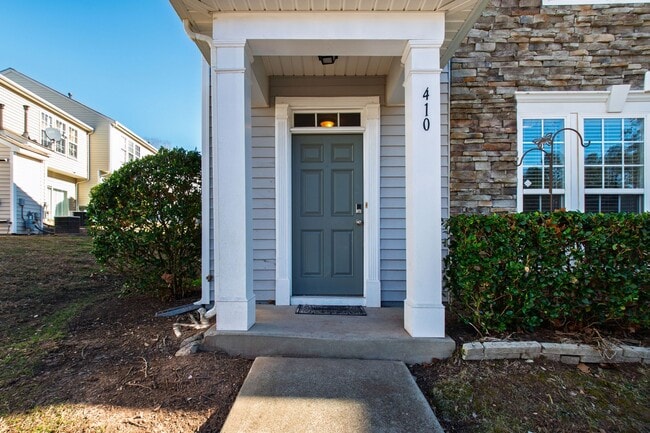 Building Photo - Beautiful End-Unit Townhome in Sought-After Breckenridge!