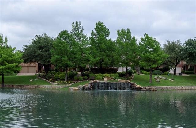 Building Photo - 33 Misty Pond Dr