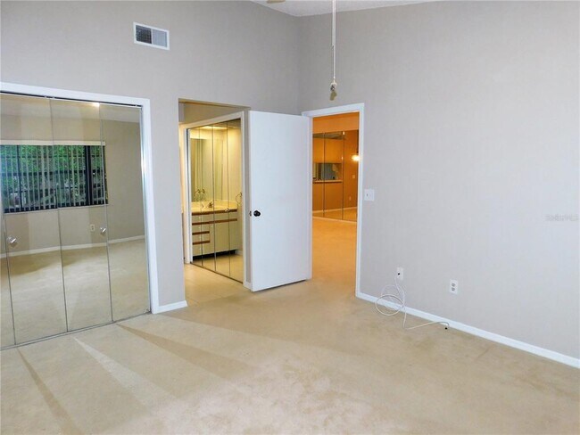Building Photo - 2150 Elm St