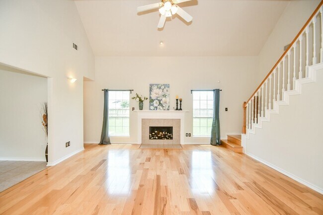 Building Photo - 20735 Park Pine Ln