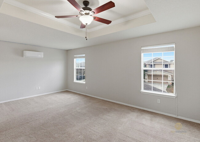 Building Photo - Silver Oaks Beauty | 3 Bed | 2.5 Bath | 1,812 Sq Ft | Corner Lot in 78254