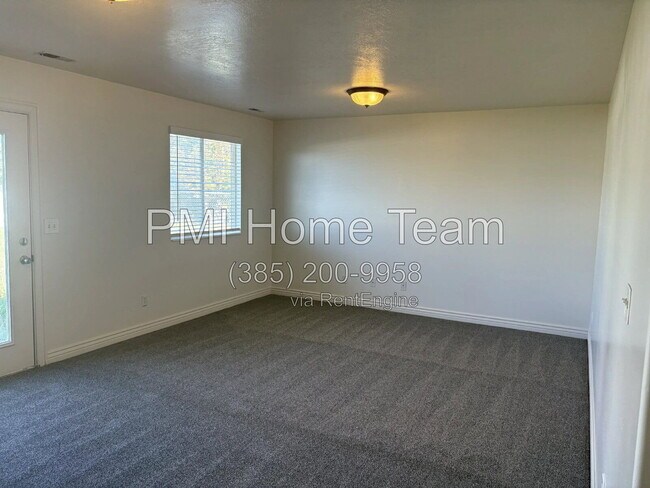 Building Photo - 2986 W 2300 S
