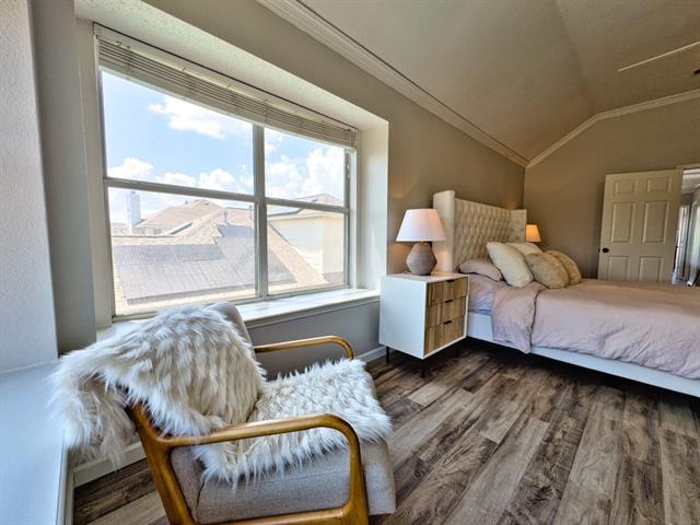 Building Photo - 1402 Stone Canyon Way