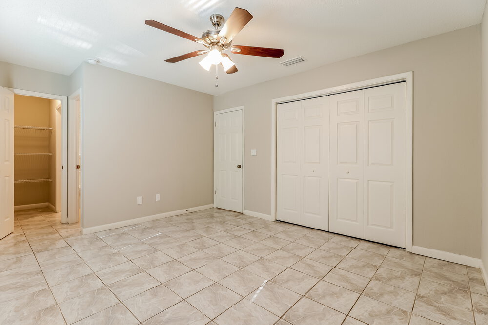 Building Photo - 15640 Little Ranch Rd