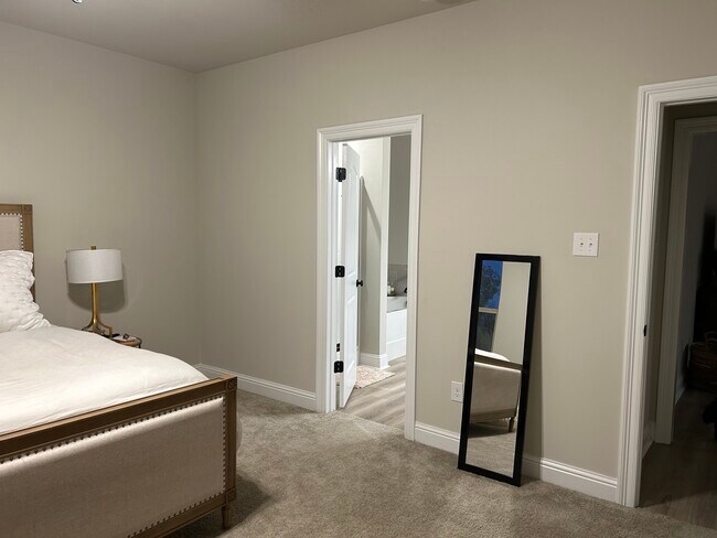 Master bedroom - 7157 Kenilworth Crossing Ave
