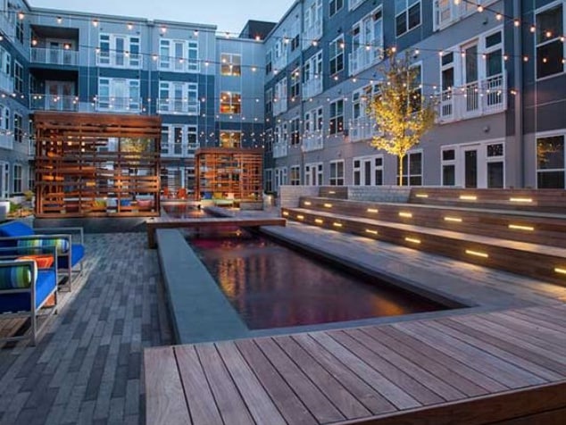 Building Photo - 445 Artisan Way