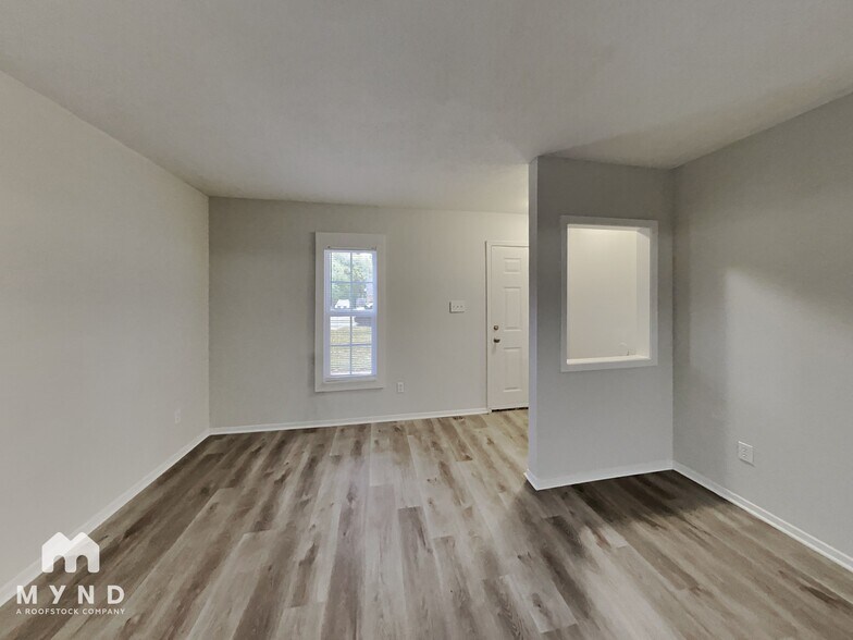 Building Photo - 3887 Brandy Ave