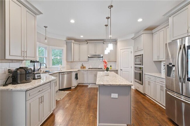 Building Photo - 4402 Income Cir