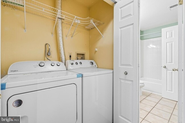 Building Photo - 2 Highstream Ct