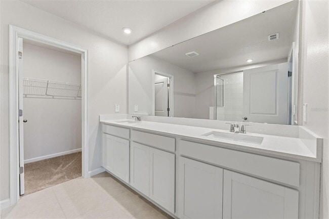 Building Photo - 3264 Timber Xing Ave