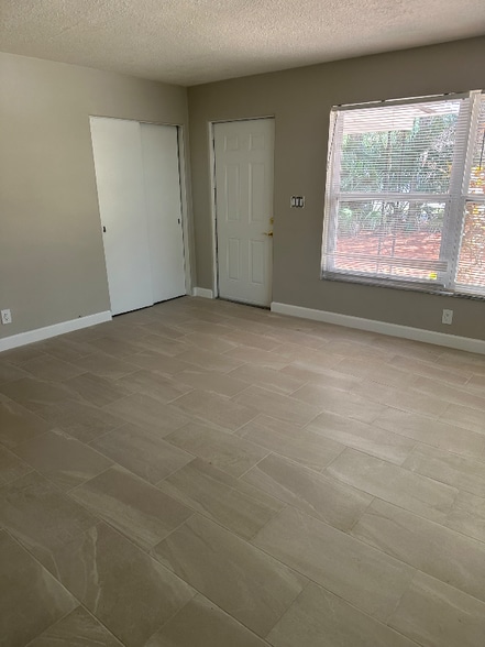 Building Photo - 7309 44th Ave N