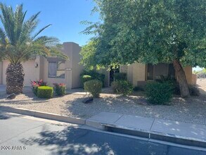 Building Photo - 31295 N Trail Dust Dr