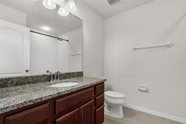 Building Photo - 5179 Bay Isle Cir