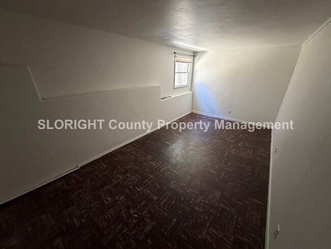 Building Photo - AVAILABLE JUNE - 4 Bed/ 2 Bath SLO Home