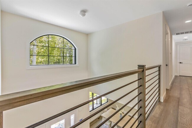 Building Photo - 1745 Stars Rd