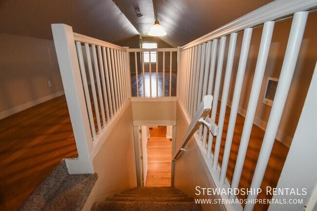 Building Photo - 2273 Hilyard St