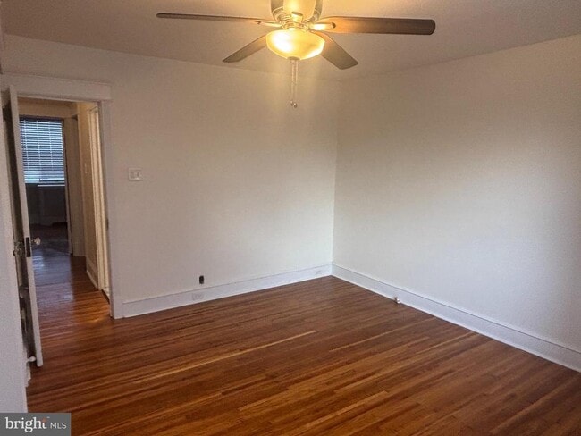 Building Photo - 3423 Vaux St