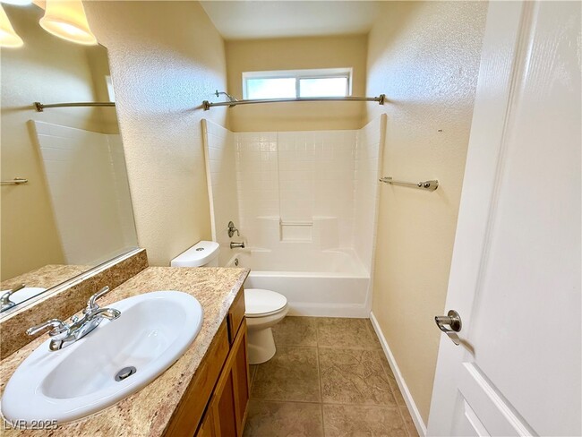 Building Photo - 6780 Sandpebble St