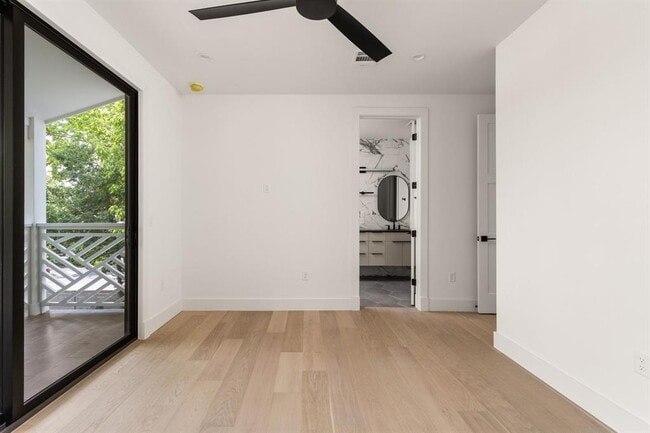 Building Photo - 2707 Stacy Ln