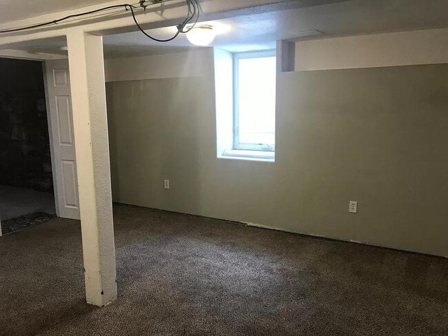 Building Photo - 645 Logan St