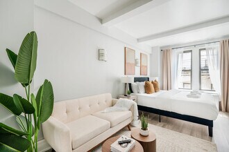 Building Photo - 240 W 73rd St