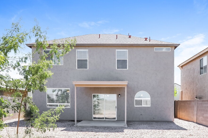 Building Photo - 4836 E Meadow Lark Way