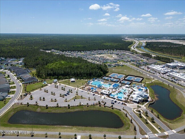 Building Photo - 162 Creekmore Dr