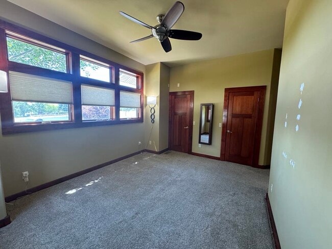 Building Photo - 4045 Audubon Way