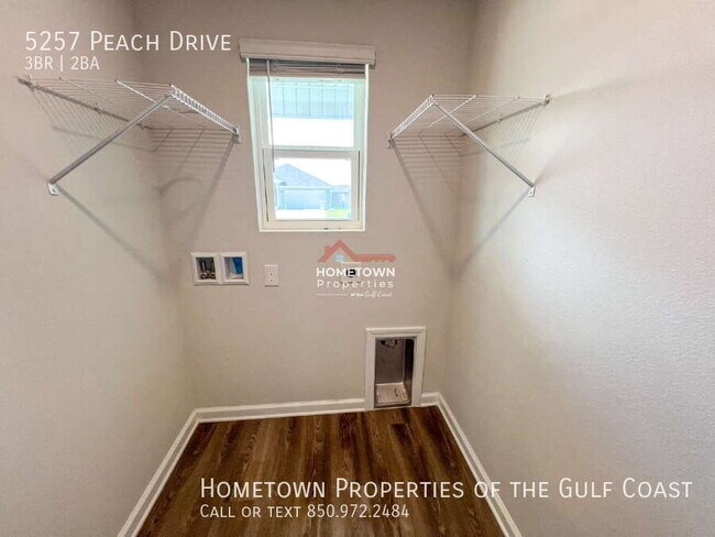 Building Photo - 5257 Peach Dr