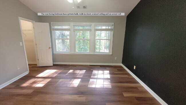 Building Photo - Bright 2-Bedroom Townhome Near Avalon & Downtown Alpharetta