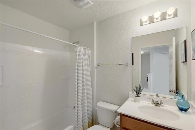 Building Photo - 218 Cascata Way