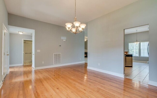 Building Photo - 205 Rockingham Meadows Dr