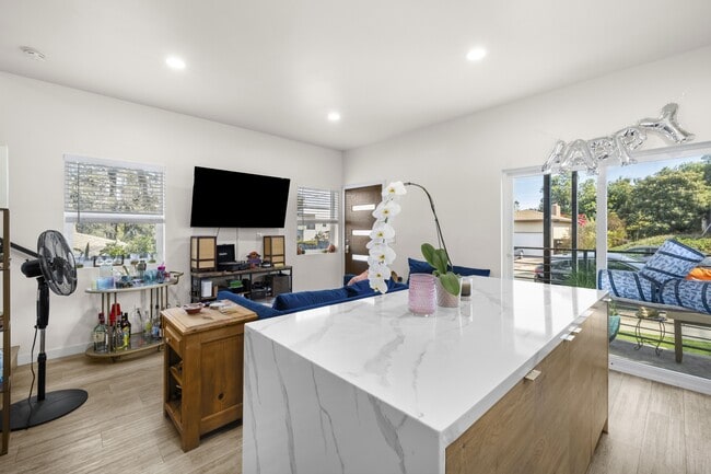 Building Photo - 4951 Baja Ct