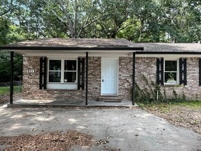 Building Photo - 805 Sandpiper Dr