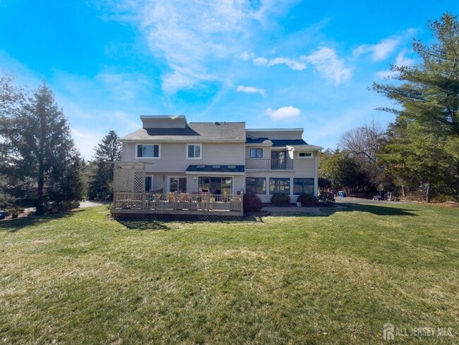 Building Photo - 592 Cabot Hill Rd