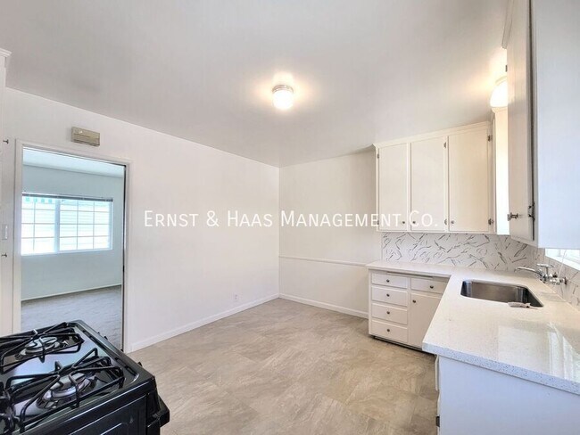 Building Photo - 6576 Falcon Ave