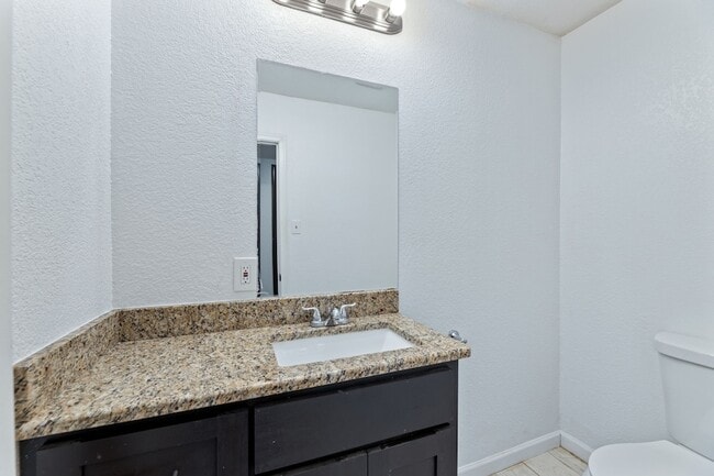 Building Photo - 2726 Blanton St
