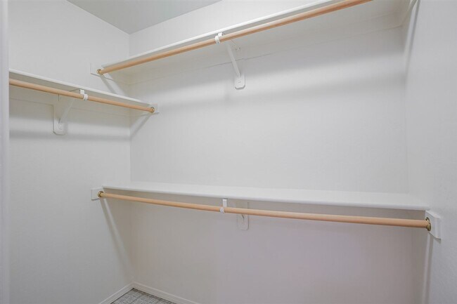 Building Photo - 3 Bedroom, 2 Bath, 2 Car Garage For Rent in Prescott!