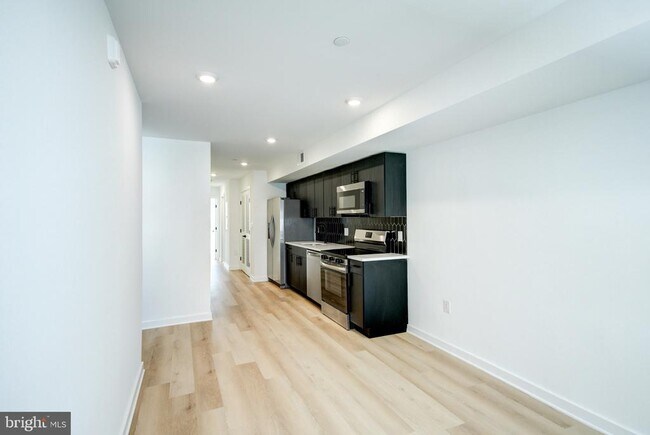 Building Photo - 2329 Ellsworth St