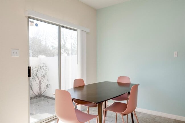 Building Photo - 11137 Bright Leaf Terrace